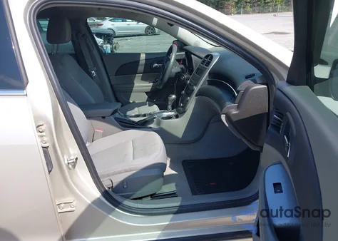 2015 Chevrolet Malibu Ls из США, поврежденный, VIN 1G11B5SL8FF352468